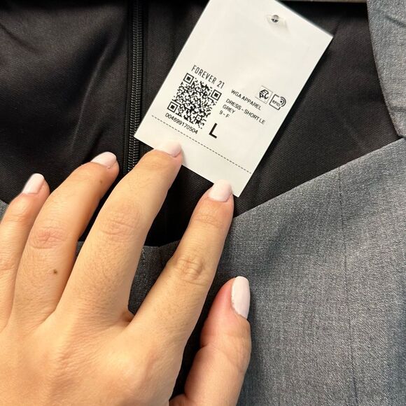 Sweetheart long sleeve mini dress​ - Picture 8 of 16